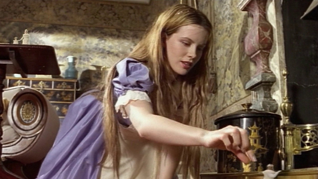Алиса в Зазеркалье (фильм, 1998)