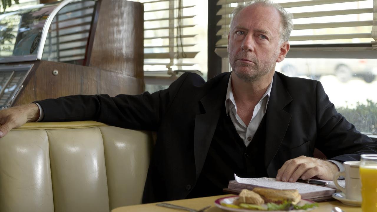 Столик в углу (сериал, 2011)