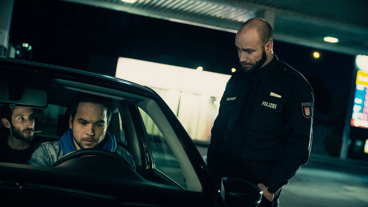 Плывя по течению (фильм, 2018)