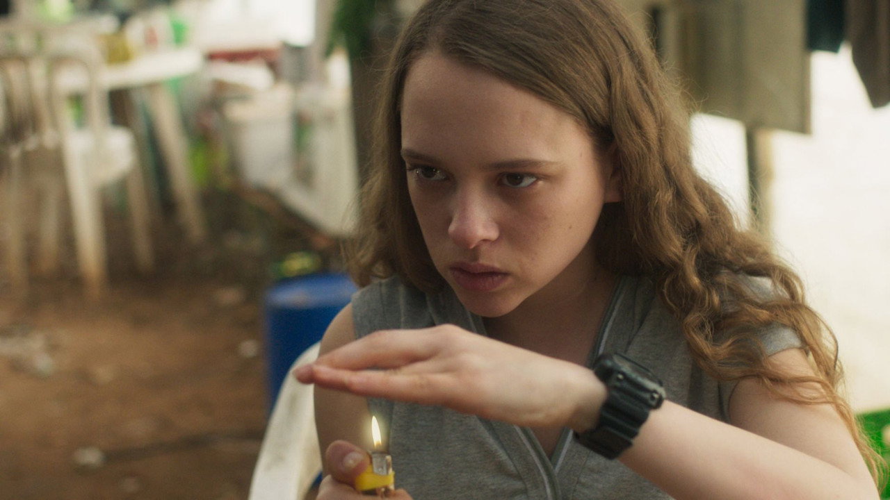 Разбитые зеркала (фильм, 2018)