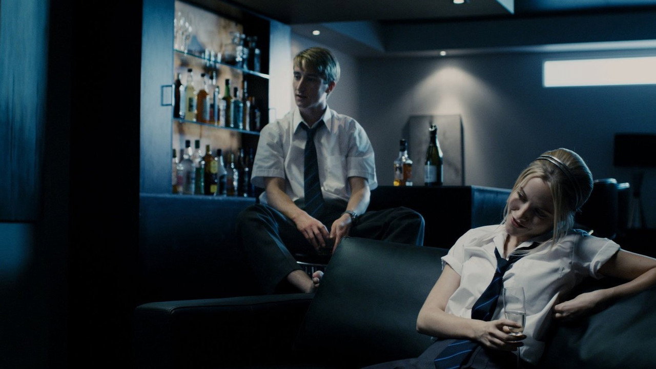 Молодым без толку (фильм, 2010)