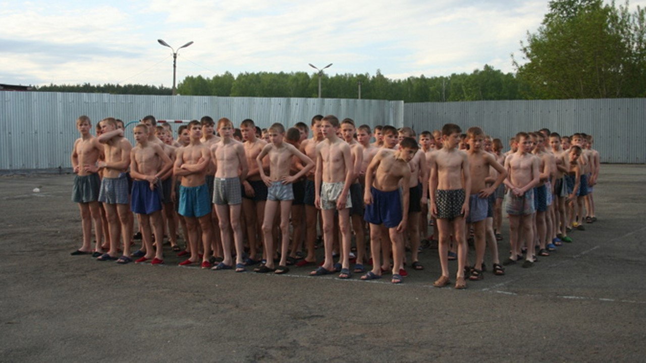 Один в четырех стенах (фильм, 2007)