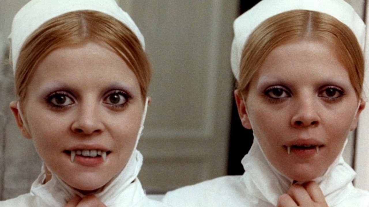 Окровавленные губы (фильм, 1975)